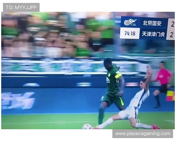 欧洲杯争议判罚成为职业生涯最大转折 点燃球迷和专家激烈讨论 欧洲杯争议判罚成为职业生涯最大转折 点燃球迷和专家激烈讨论