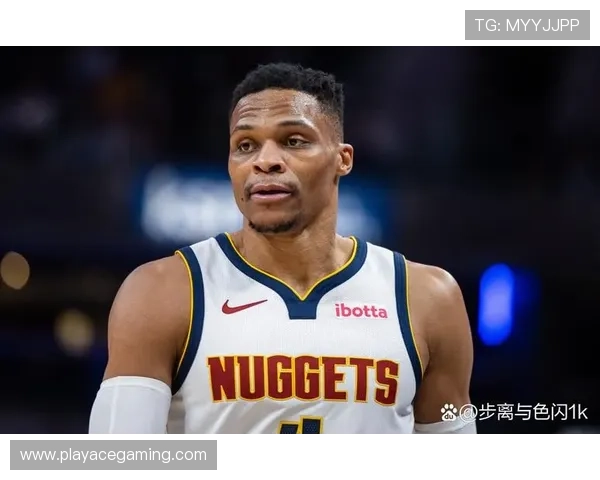 主裁判解释跳球判罚原因 威少犯规发生在比赛剩0.1秒时